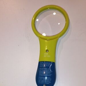 Avon Vibrant Yellow and Blue Exploring  Magnifier